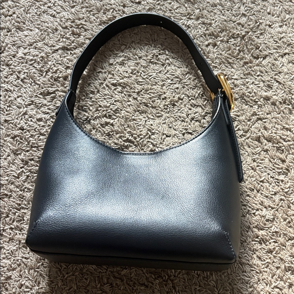 Elegant Black Leather Shoulder Bag